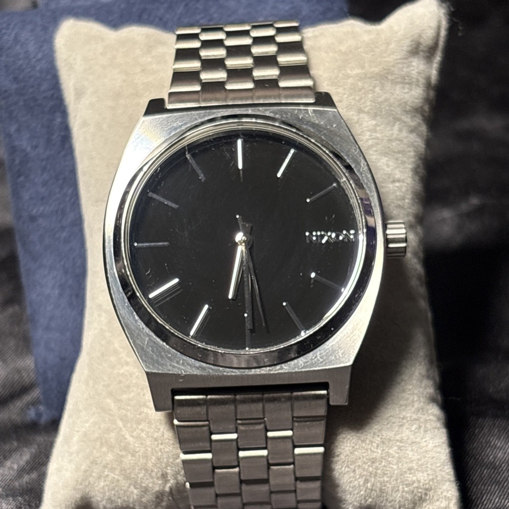 NIXON The Time Teller Mens Watch 100m Black Dial Stainless Steel